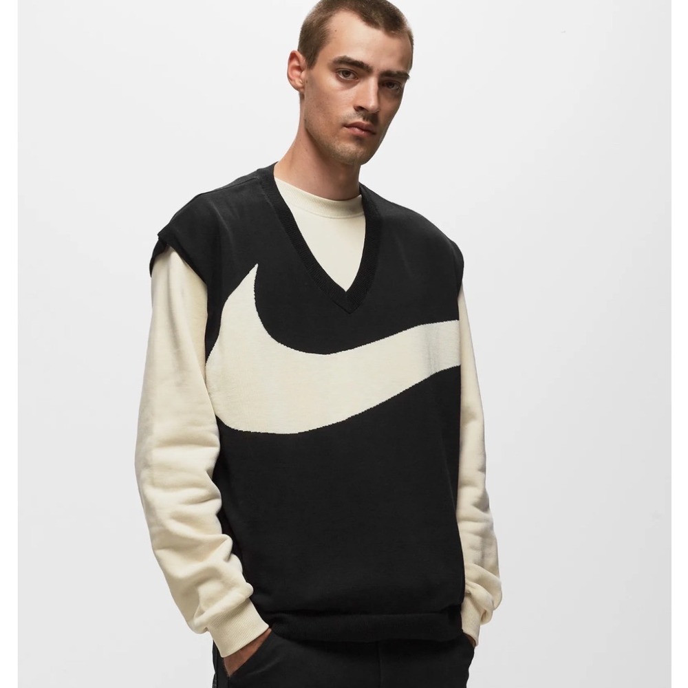 Nike Sportswear Swoosh Knit Sweater Vest Black Sail White FD2873-010 Mens Large